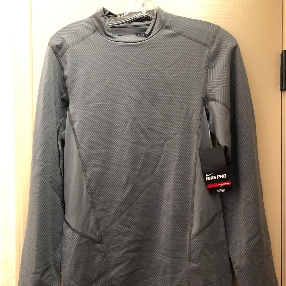 Mens Nike Pro shirt- SIZE SMALL